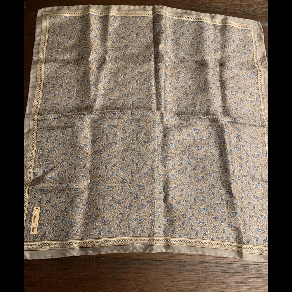 Dior scarf